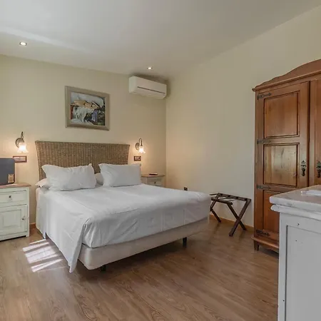 Pensión Rosa (adults Only) 4*